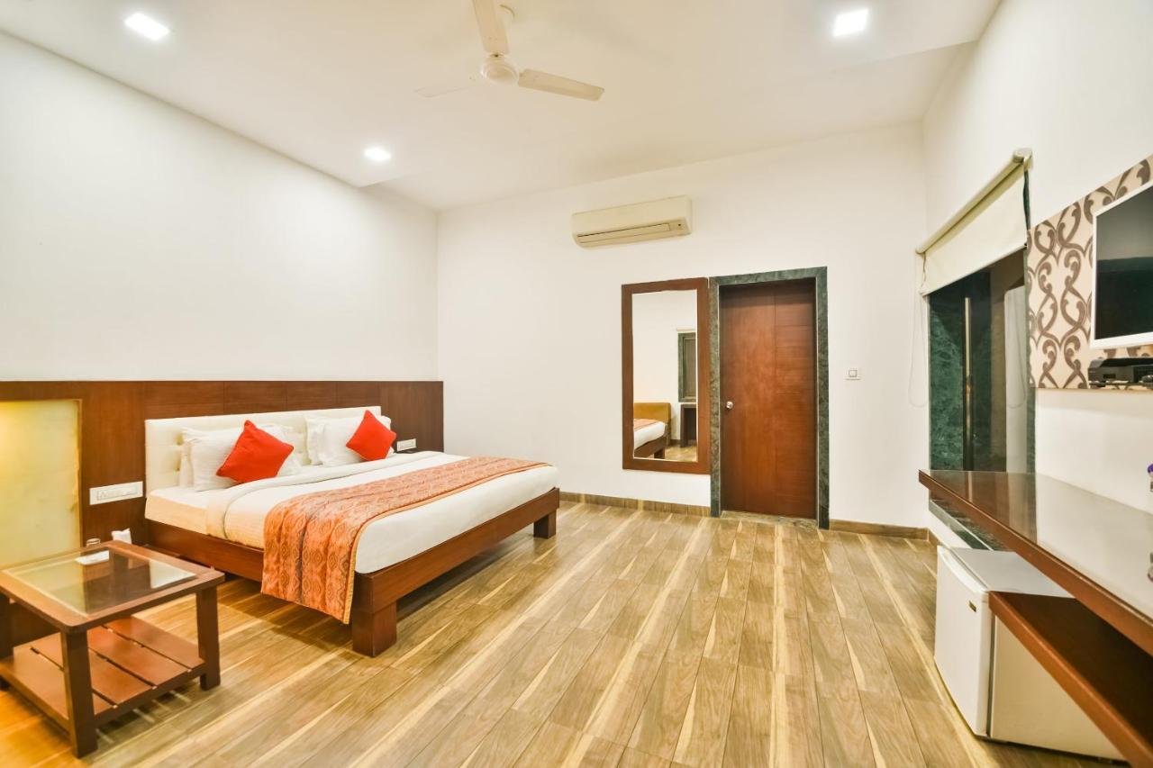Palette - The Elegance Resort Chittorgarh Extérieur photo