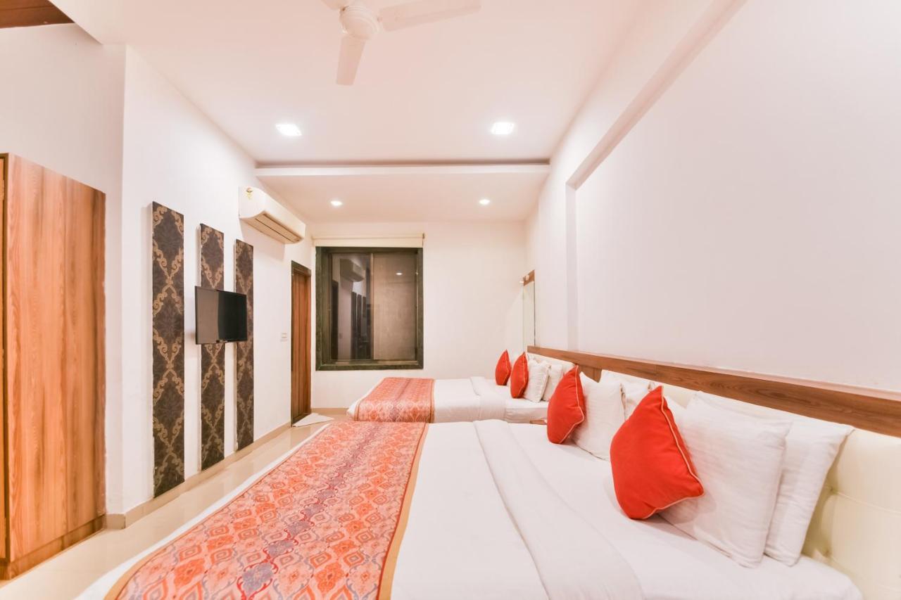 Palette - The Elegance Resort Chittorgarh Extérieur photo