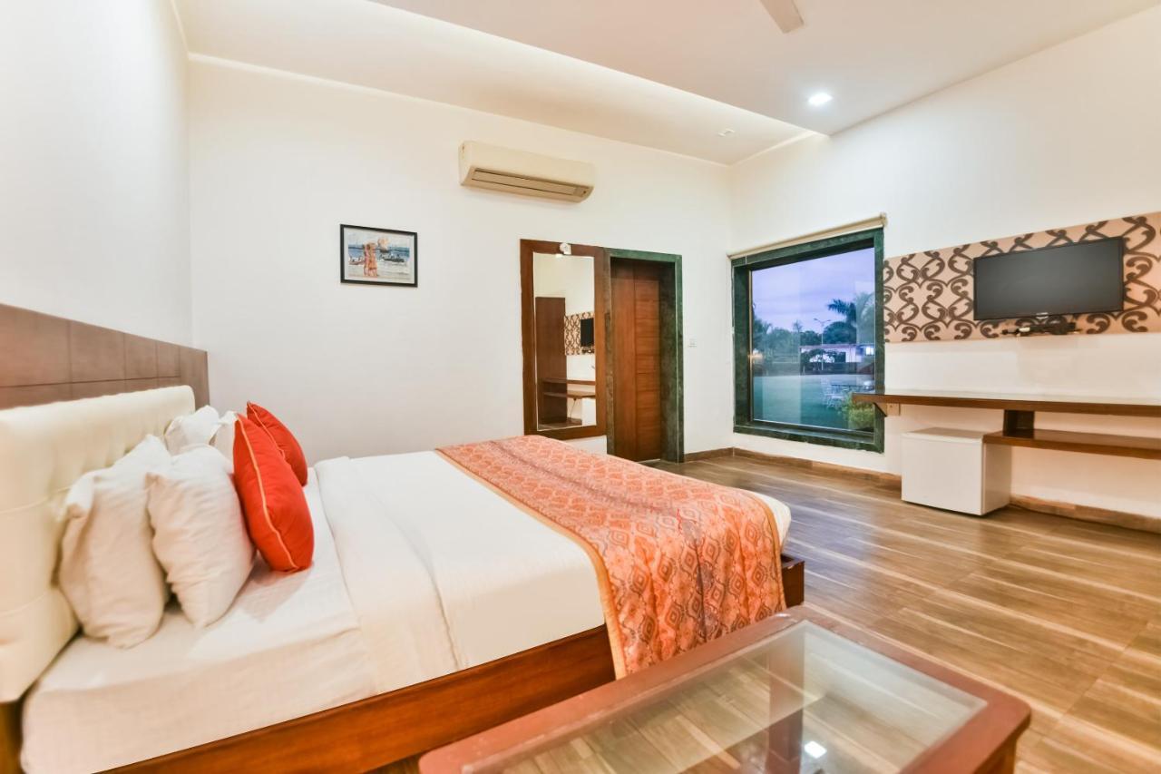 Palette - The Elegance Resort Chittorgarh Extérieur photo